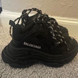 Little Kids Balenciaga Triple S sz 23